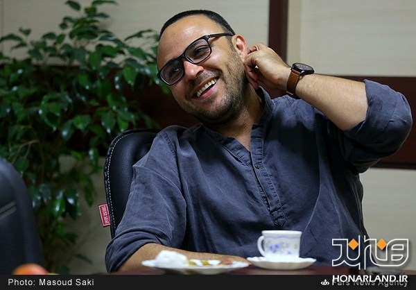 علیرضا کمالی بازیگر نقش “روزبه”در سریال«نفس»، هنمفس با مخاطبان “هنرلند”